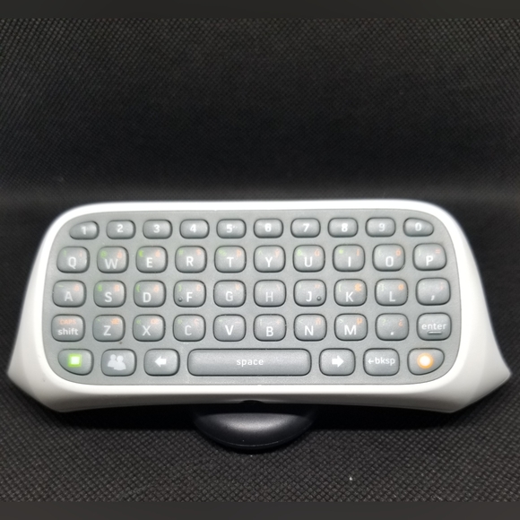 XBox 360 White Chatpad - Picture 1 of 4